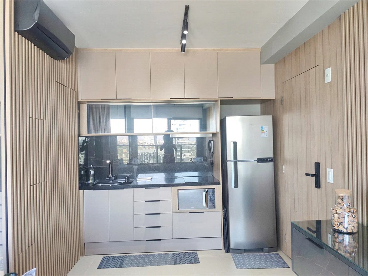 Apartamento à venda ou para alugar com 1 suíte em Pinheiros, São Paulo, SP