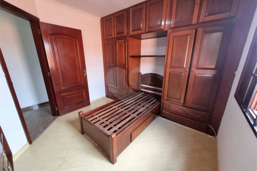 Sobrado à venda com 3 quartos, sendo 1 suíte, em City Recanto Anastácio, São Paulo, SP