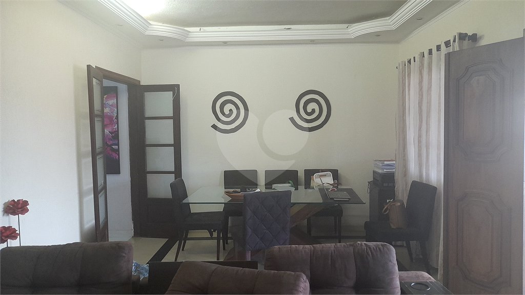 Sobrado à venda com 3 quartos, sendo 1 suíte, em Tremembé, São Paulo, SP