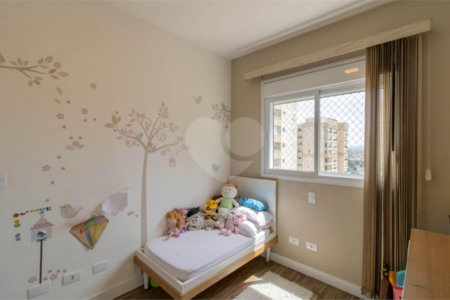 Apartamento à venda com 3 quartos, sendo 1 suíte, em Jardim Zaira, Guarulhos, SP