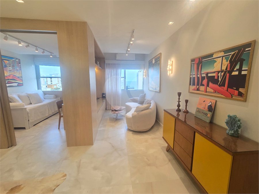Apartamento à venda ou para alugar com 2 quartos, sendo 1 suíte, em Leblon, Rio de Janeiro, RJ