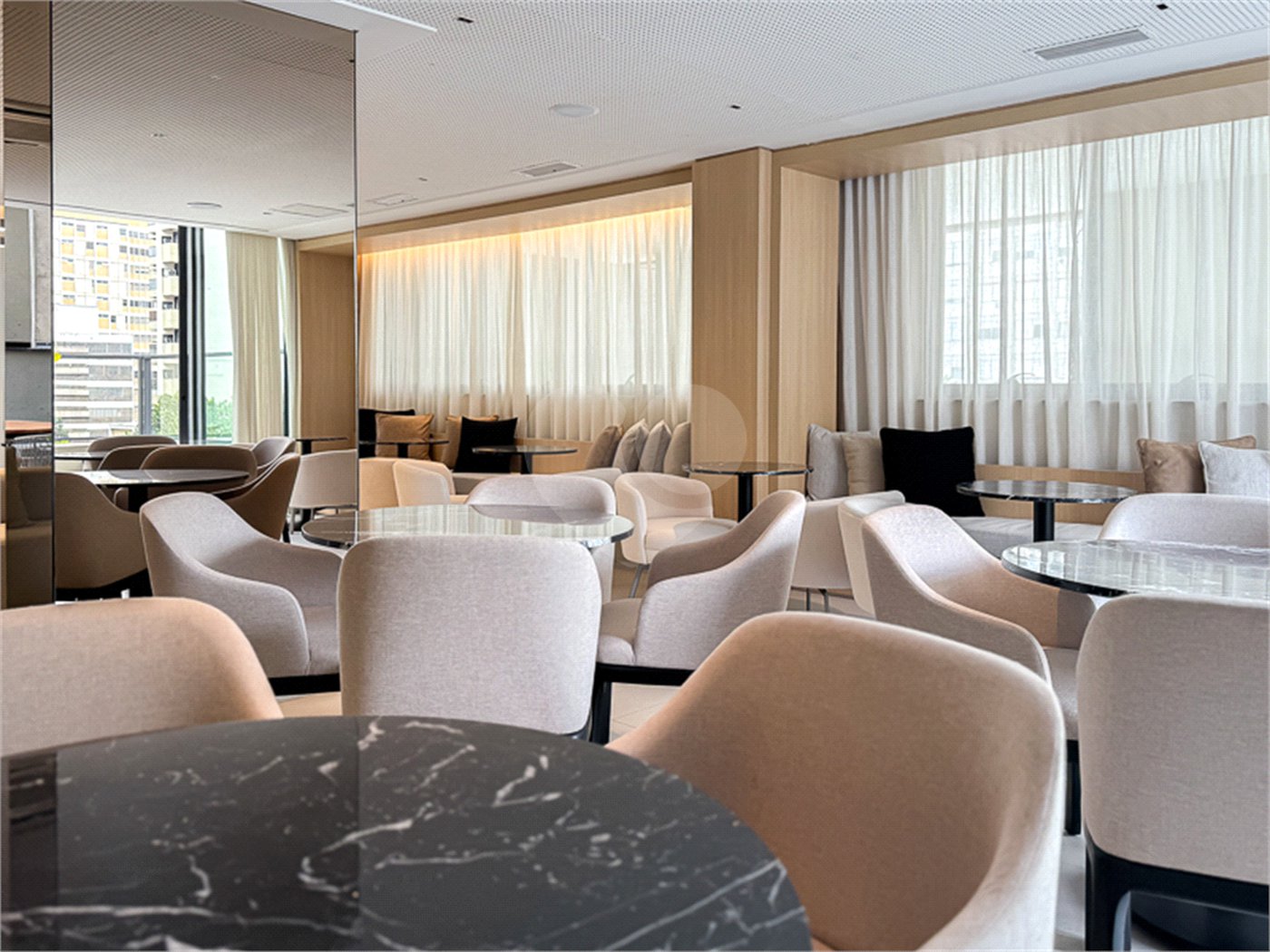 Apartamento à venda com 3 quartos, sendo 1 suíte, em Jardim Paulista, São Paulo, SP
