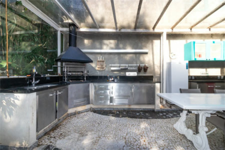 Casa à venda ou para alugar com 3 quartos, sendo 1 suíte, em Butantã, São Paulo, SP