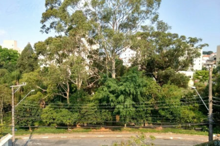 Casa à venda com 3 quartos, sendo 1 suíte, em Jardim Rosa Maria, São Paulo, SP
