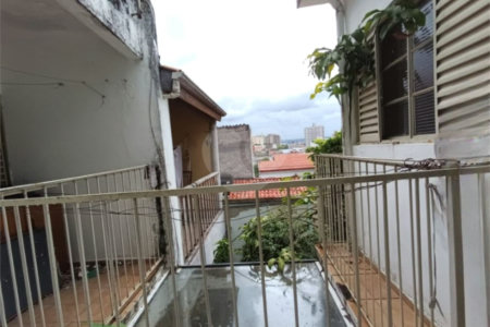 Casa à venda com 4 quartos, sendo 1 suíte, em Vila Leão, Sorocaba, SP