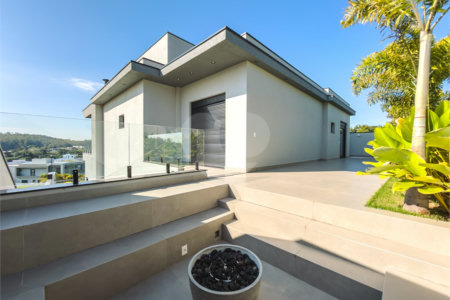 Casa à venda com 4 suítes, no condomínio Villa dos Pinheiros, Indaiatuba - SP