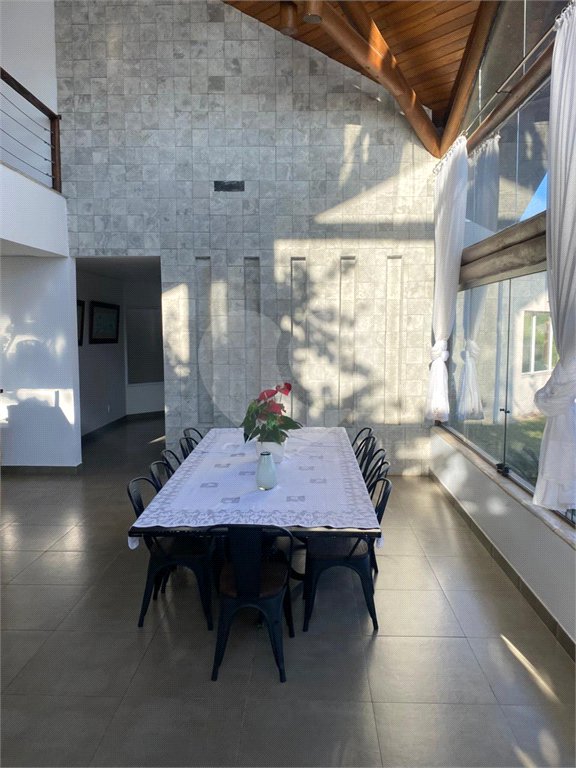 Casa à venda com 6 suítes no condomínio Jardim Primavera, Louveira - SP