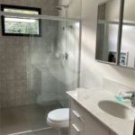 Casa à venda com 4 quartos, sendo 3 suítes,  no condomínio Vale da Santa Fé, Vinhedo - SP
