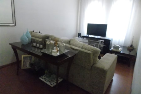 Casa à venda com 4 quartos, sendo 2 suítes, em Jardins, Bragança Paulista, SP