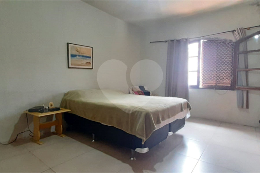 Sobrado à venda com 2 quartos em Tremembé, São Paulo, SP