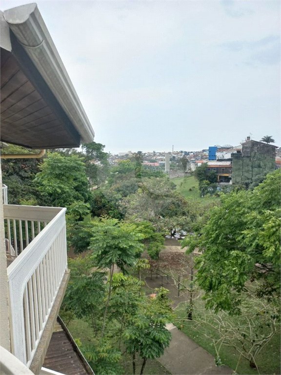 Sobrado à venda com 3 suítes em Alto Ipiranga, Mogi das Cruzes, SP