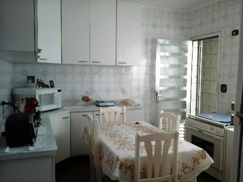 Sobrado à venda com 3 quartos, sendo 1 suíte,  em Vila Nova Cachoeirinha, São Paulo, SP