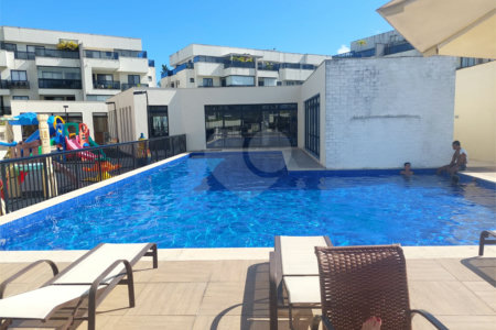 Casa à venda com 3 quartos, sendo 2 suítes, no condomínio Outside Authentic Residences, Rio de Janeiro - RJ