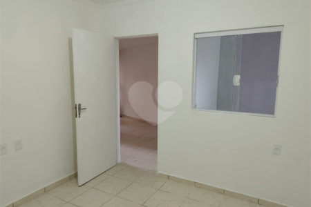 Casa à venda com 2 quartos em Vila Santa Rita, Sorocaba, SP