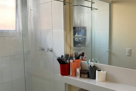 Casa à venda com 3 quartos, sendo 1 suíte, no condomínio Vila Nova Horizonte, Suzano - SP