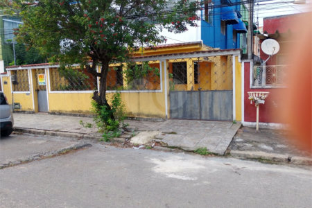 Casa à venda com 2 quartos em Campo Grande, Rio de Janeiro, RJ