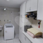 Casa à venda com 4 quartos, sendo 3 suítes, no condomínio Da Serra, São Paulo - SP