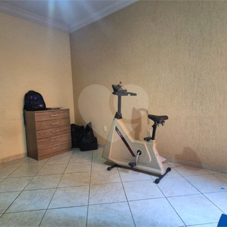 Casa à venda com 3 quartos, sendo 1 suíte, em Vila Angélica, Sorocaba, SP