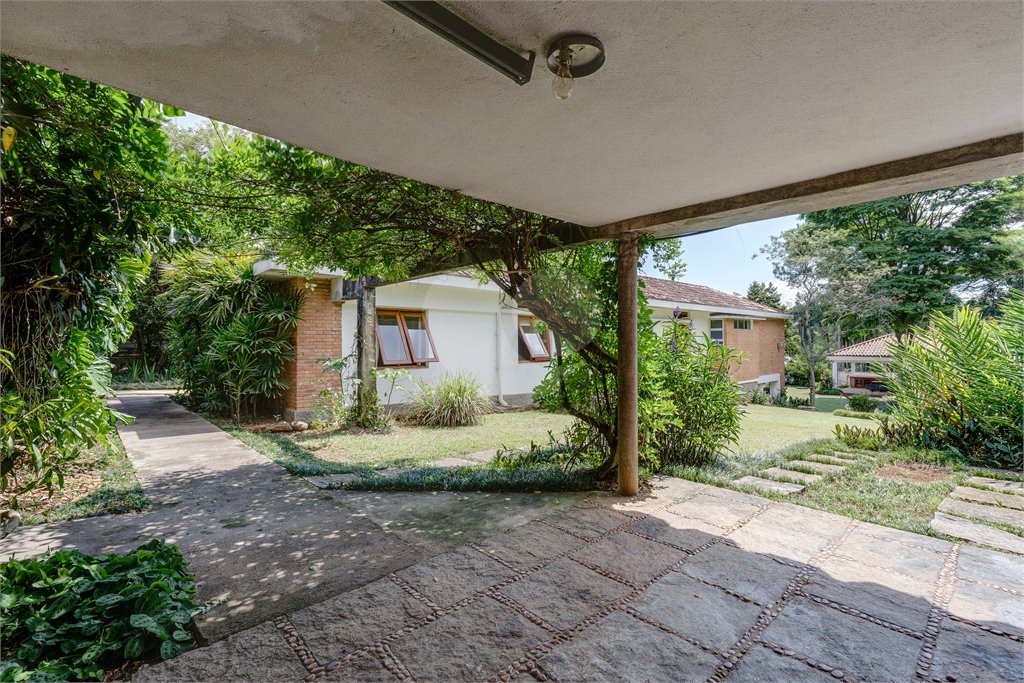 Casa Térrea à venda com 4 quartos, sendo 1 suíte, em Chácara Monte Alegre, São Paulo, SP