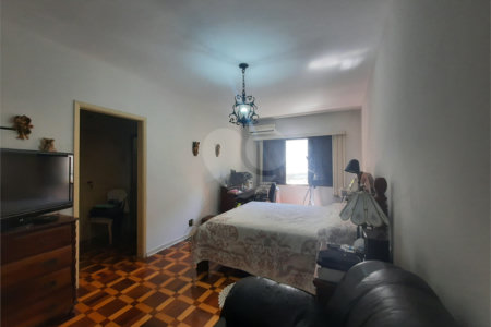 Casa com 4 quartos e 3 suítes com ótimo lazer no Jardim Marajoara