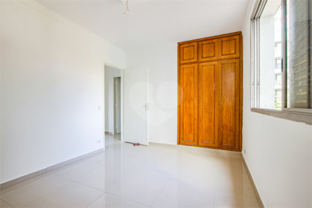 Apartamento à venda ou para alugar com 3 quartos, sendo 1 suíte,  em Pinheiros, São Paulo, SP