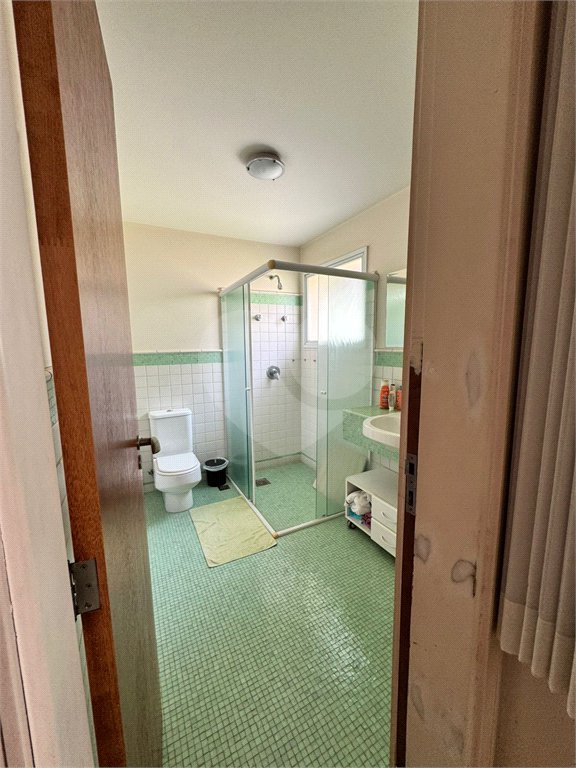 Casa à venda com 5 suítes no condomínio Residencial Bougainville, Campinas - SP
