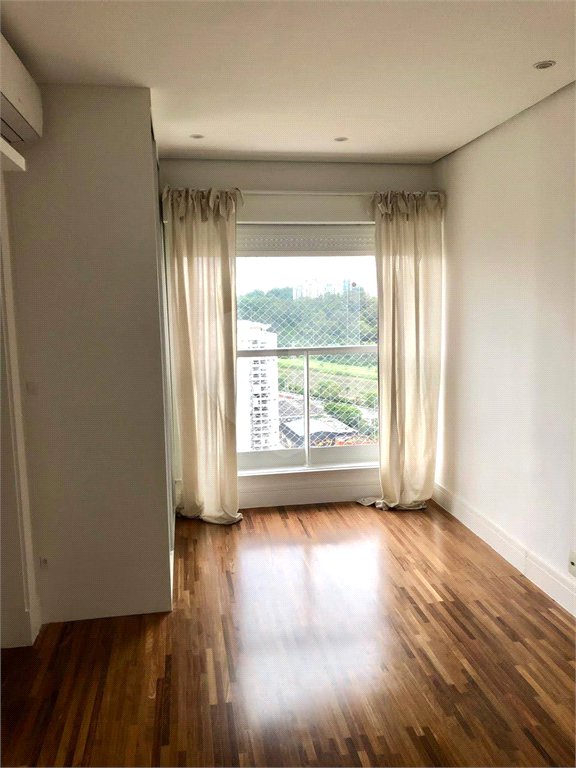 Cobertura à venda ou para alugar com 3 suítes em Granja Julieta, São Paulo, SP