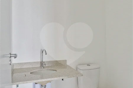 Apartamento à venda com 2 suítes em Santo Amaro, São Paulo, SP