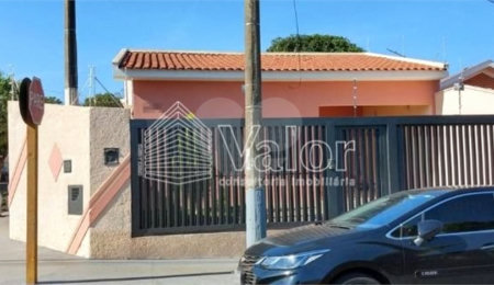 Casa à venda com 3 quartos, sendo 1 suíte,  em Vila Bela Vista, Araraquara, SP