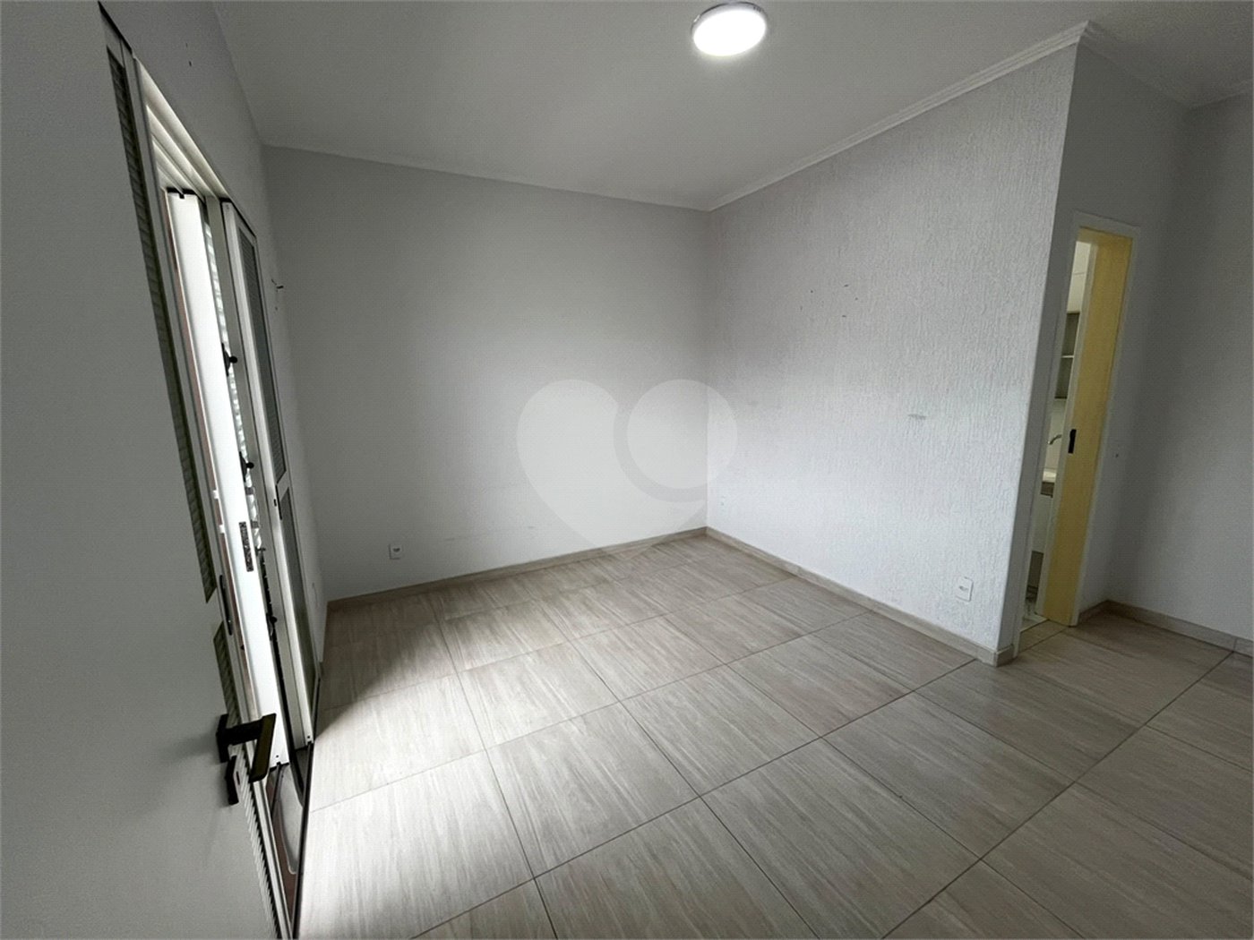 Casa à venda com 3 quartos, sendo 2 suítes, em Vila Regina, Itapetininga, SP