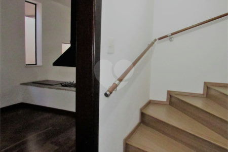 Casa à venda com 3 quartos, sendo 1 suíte, em Santo Amaro, São Paulo, SP
