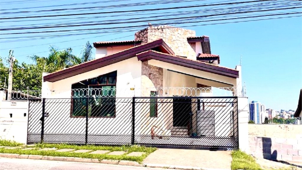 Casa à venda com 3 quartos, sendo 1 suíte, em Jardim Pires de Mello, Sorocaba, SP