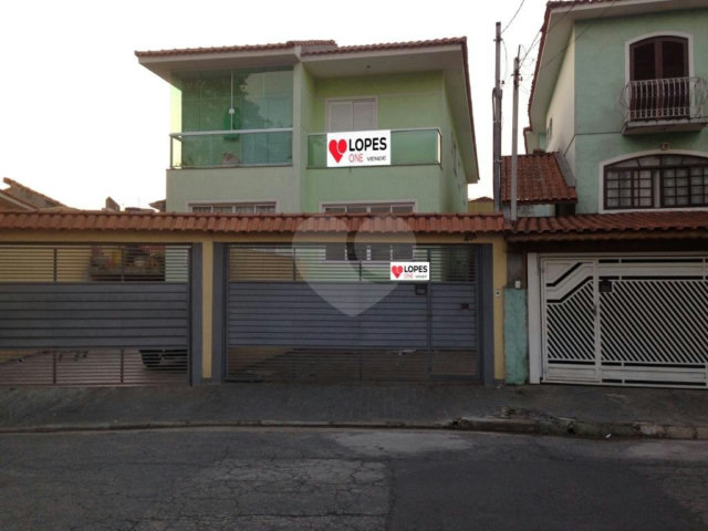 Sobrado à venda com 3 suítes em Tremembé, São Paulo, SP