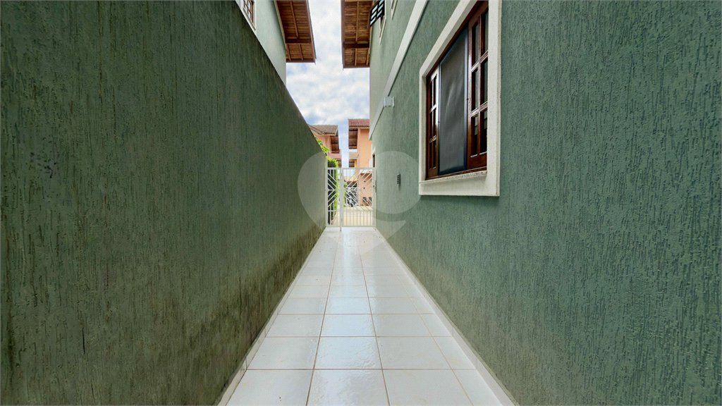 Casa à venda com 2 quartos no condomínio Portal dos Gamez, Atibaia - SP