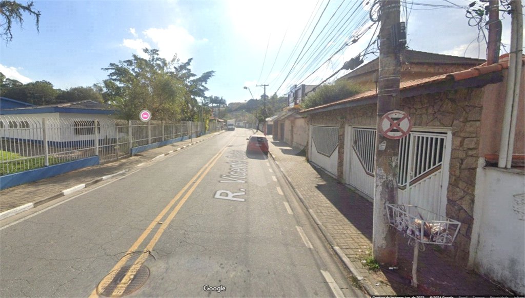 Casa à venda com 3 quartos, sendo 1 suíte, em Vila Acoreana, Poá, SP