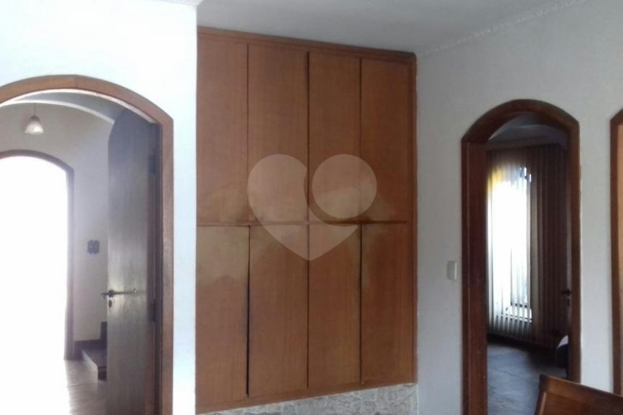 Sobrado à venda com 4 quartos, sendo 2 suítes, em City Recanto Anastácio, São Paulo, SP
