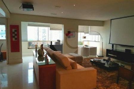 Apartamento à venda com 4 quartos, sendo 3 suítes,  em Campo Belo, São Paulo, SP