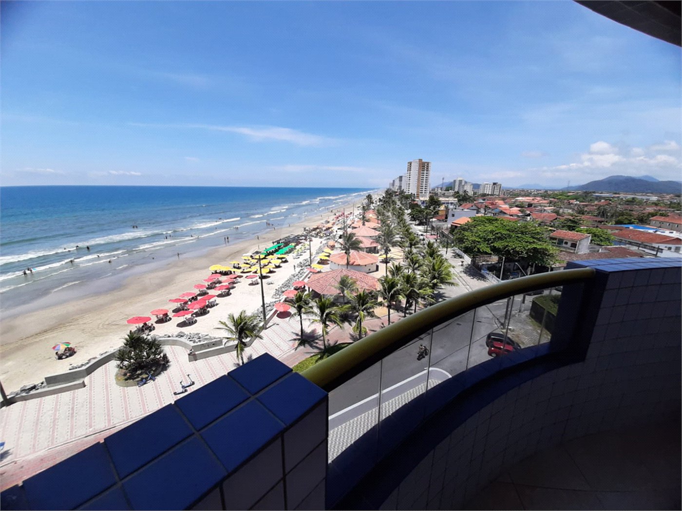 Apartamento à venda com 2 quartos, sendo 1 suíte, em Vera Cruz, Mongaguá, SP