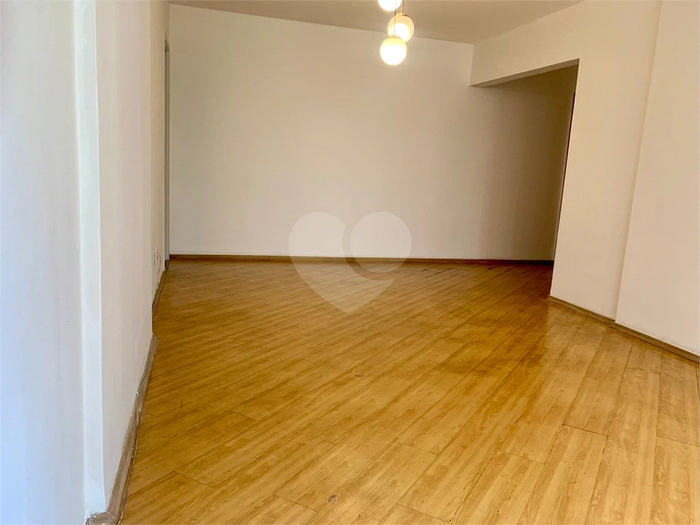 Excelente oportunidade! Paraíso 125m², 3dormitórios sendo 1 suíte, 1 vaga.