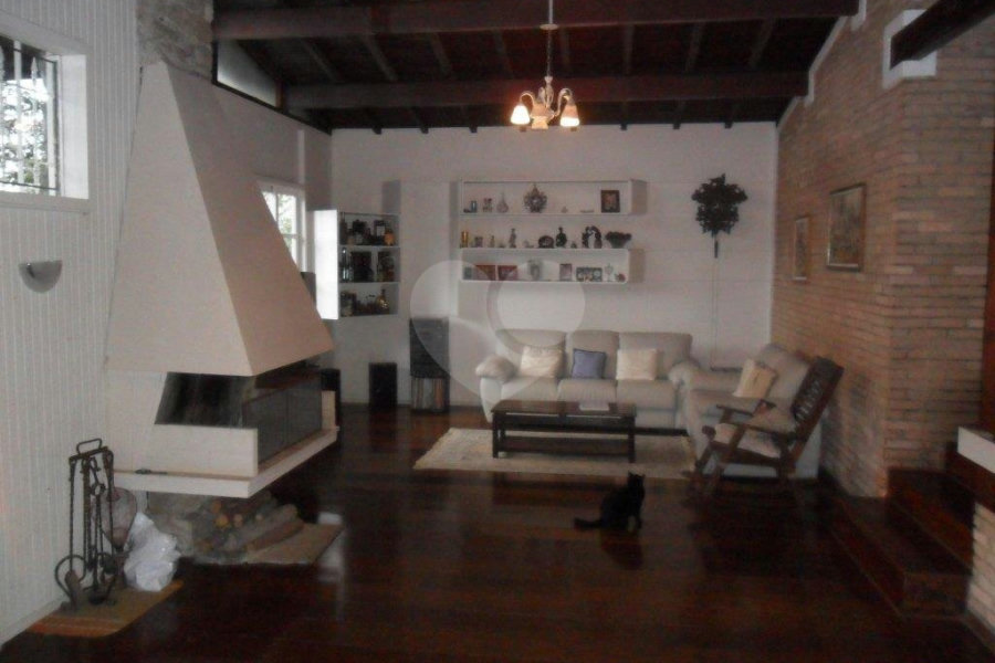 Sobrado à venda com 3 quartos, sendo 1 suíte, em Vila Albertina, São Paulo, SP