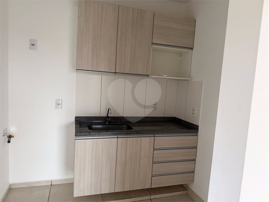 Apartamento para alugar com 3 quartos, sendo 1 suíte, em Vila Norma, Salto, SP