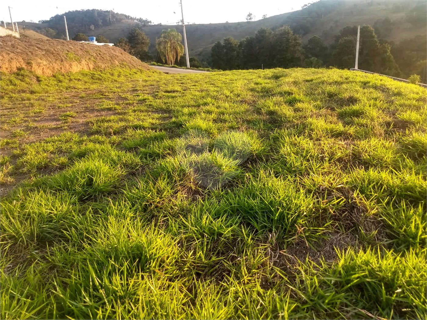 Terreno à venda no condomínio Encontro das Águas, Nazaré Paulista - SP