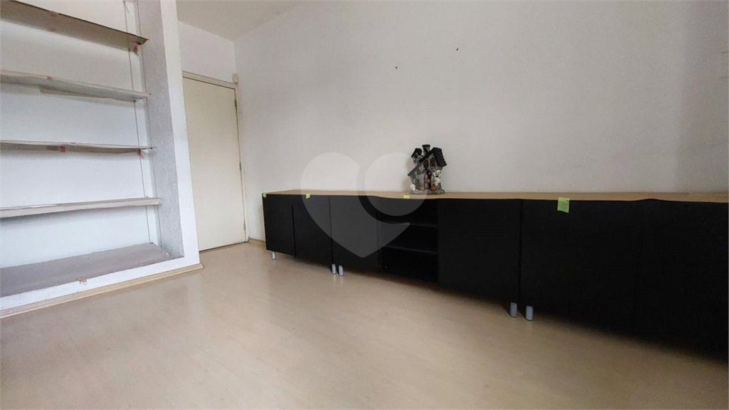 Casa à venda com 4 quartos, sendo 2 suítes,  em Vila Alexandria, São Paulo, SP