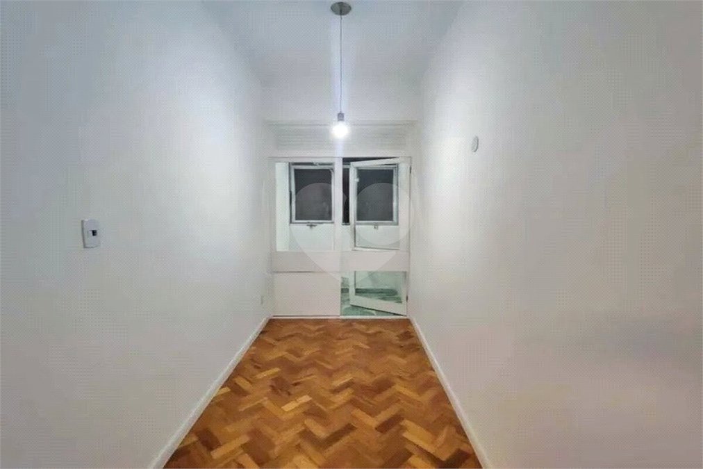 Apartamento à venda com 3 quartos, sendo 1 suíte,  em Copacabana, Rio de Janeiro, RJ