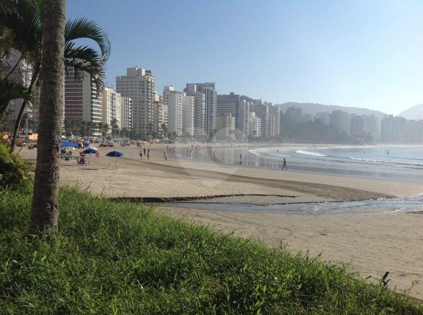 Apartamento à venda com 2 quartos, sendo 1 suíte, em Vila Luis Antônio, Guarujá, SP