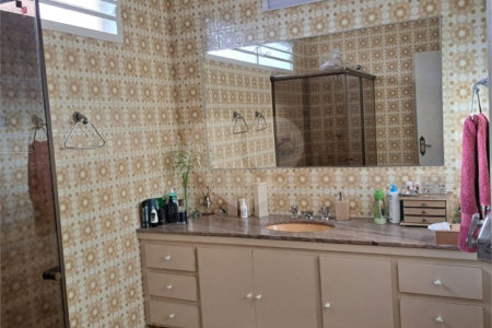 Casa Térrea à venda com 3 quartos, sendo 2 suítes,  em Vila Oliveira, Mogi das Cruzes, SP