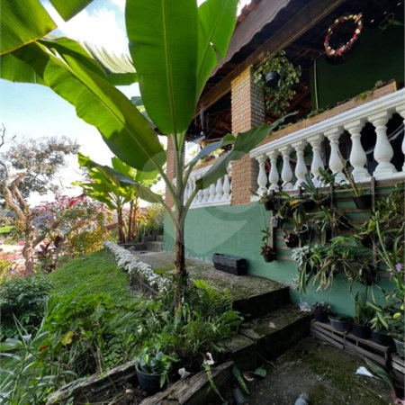 Casa à venda com 3 quartos, sendo 1 suíte, no Centro, Guararema, SP