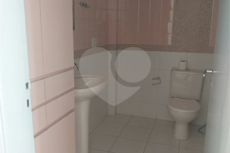 Apartamento à venda com 3 quartos, sendo 1 suíte, em Vila Paulicéia, São Paulo, SP