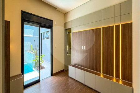 Casa Térrea Evidências - Indaiatuba/SP - R$ 1.950.000,00 - Área Total 307,33 m² - Área Construída 201,90 m² - TÉRREA - 03 suítes sendo a master com closet; Escritório; Lavabo; Cozinha com cooktop, forno, micro-ondas e coifa; Móveis planejados na hall de entrada, sala, escritório, cozinha, gourmet, s