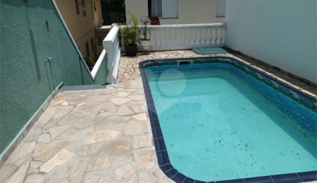 Casa à venda com 3 quartos, sendo 1 suíte,  em Parque Peruche, São Paulo, SP